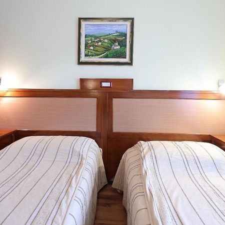 B & B Casa Rustica Dva Baladura Rooms Kanfanar Luaran gambar
